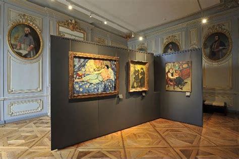 Le Musée des Beaux-Arts de Limoges: Un voyage enchanteur à travers l'histoire et la beauté!