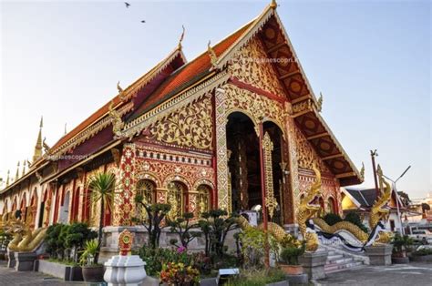  Le Wat Jet Yot : Un joyau architectural flamboyant à Chiang Rai!